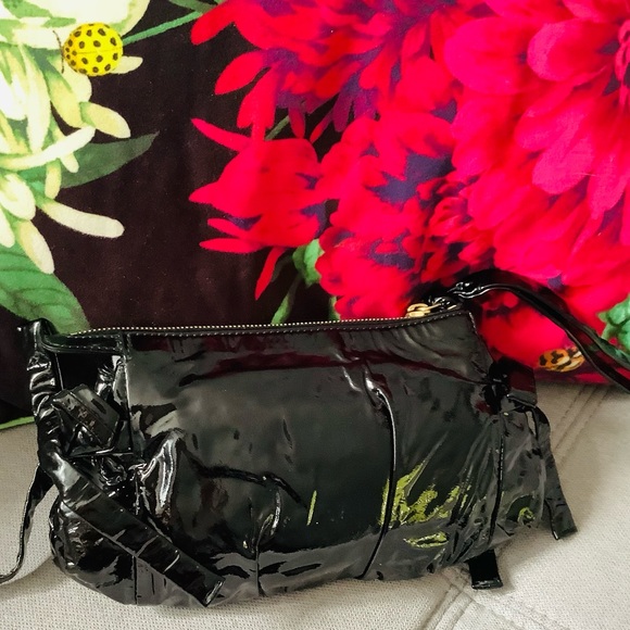 Very dressy GUCCI GO OUT clutch/ bag 🔥🔥🔥 - Picture 7 of 16